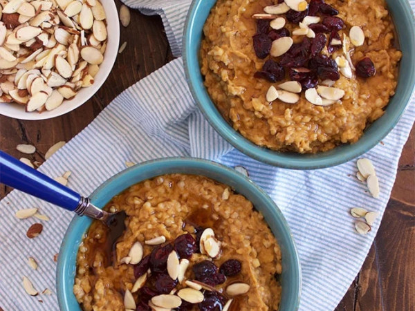 Easy Slow Cooker Pumpkin Oatmeal