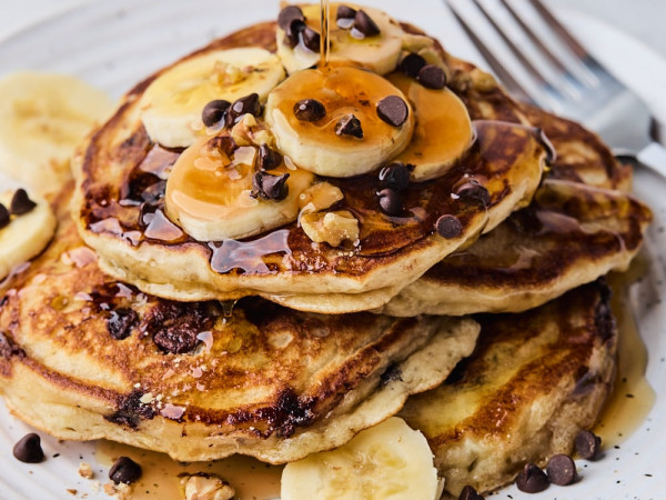 Oatmeal Pancakes with Banana and Chocolate Chips