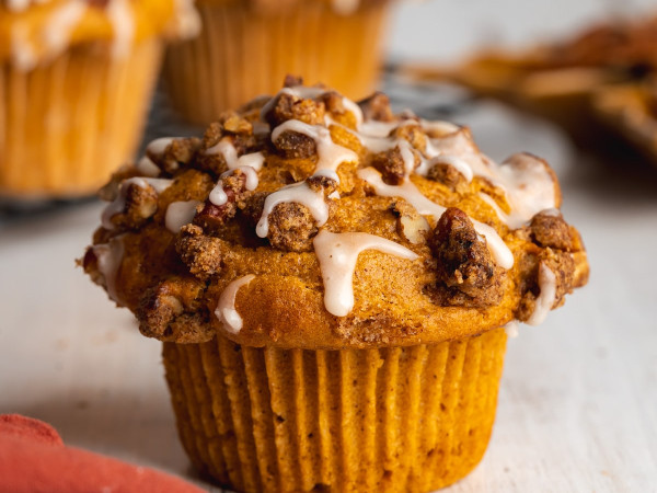 Muffins Made with Sweet Potatoes and Pecan Streusel