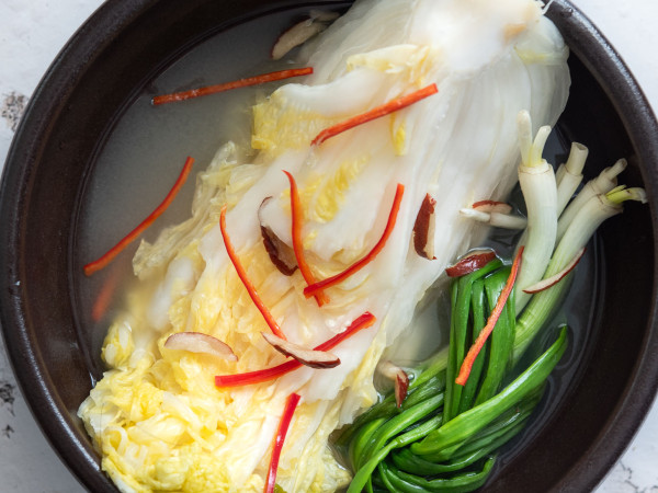 Baek Kimchi: Traditional Korean Non-Spicy White Kimchi