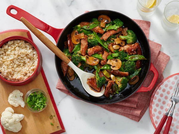 Cauliflower Rice Stir-Fry with Pork and Spice
