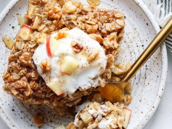 Wholesome Apple Cinnamon Baked Oatmeal