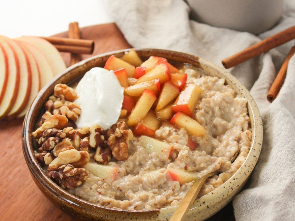 Oatmeal Cups with Apples