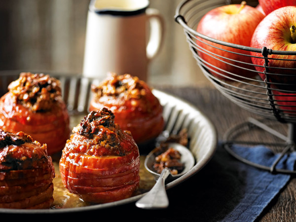 Pirate-Style Spiced Baked Apples