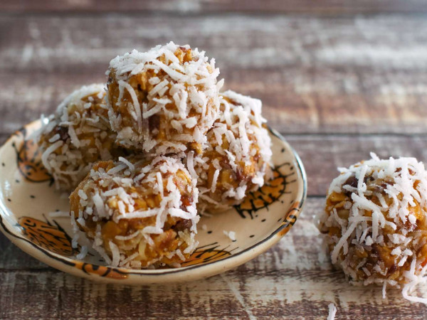 Skillet Cookies with Cherries and Dates