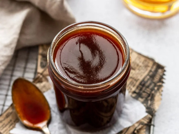Sweet Bourbon Barbecue Sauce with Brown Sugar