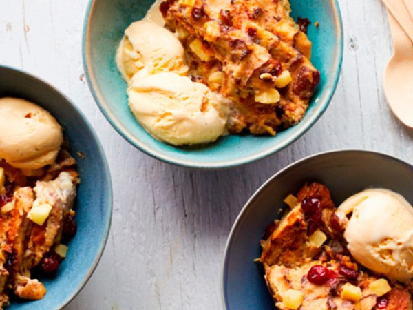 Slow-Cooked Apple Cinnamon Bread Pudding
