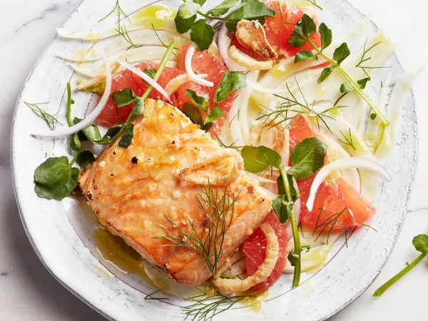 Salmon with a Kick: Sweet and Spicy Grapefruit Salsa