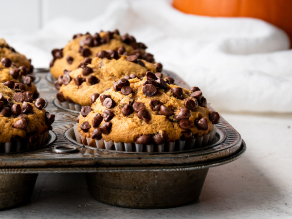 Dark Chocolate Chip and Pumpkin Muffins