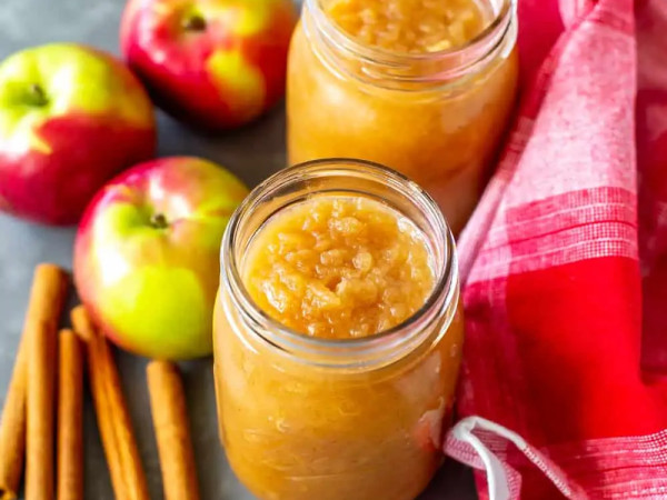 Speedy Applesauce Made in the Instant Pot®