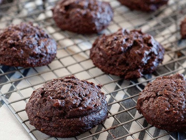 Flourless Fudgy Chocolate Chip Cookies with Ghirardelli