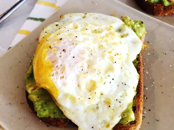 Quick Egg and Avocado Toast