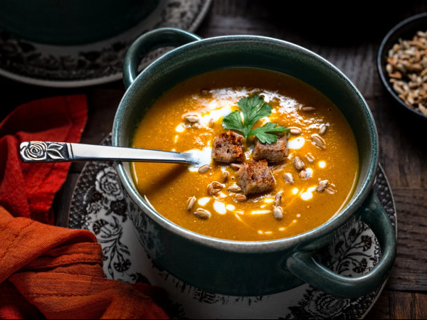 Cumin-Spiced Carrot and Parsley Soup