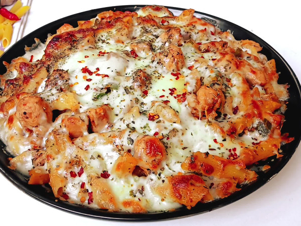 Oven-Baked Chicken with Creamy Pasta