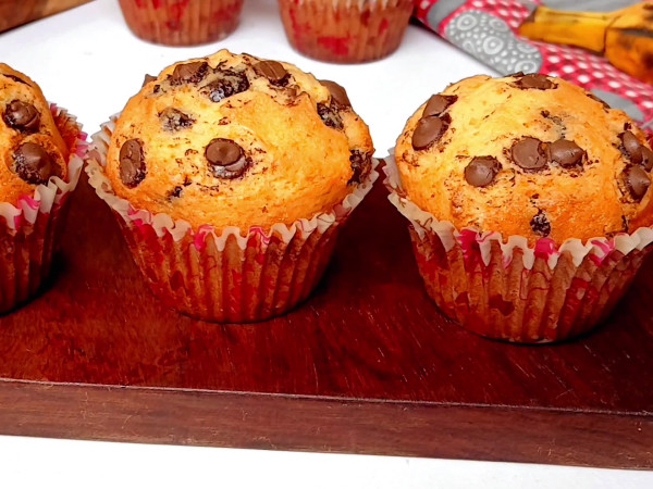 Moist Banana Muffins