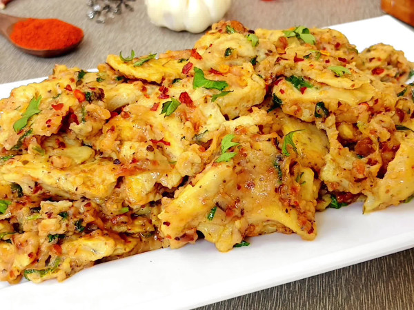 Eggs with garlic flavor