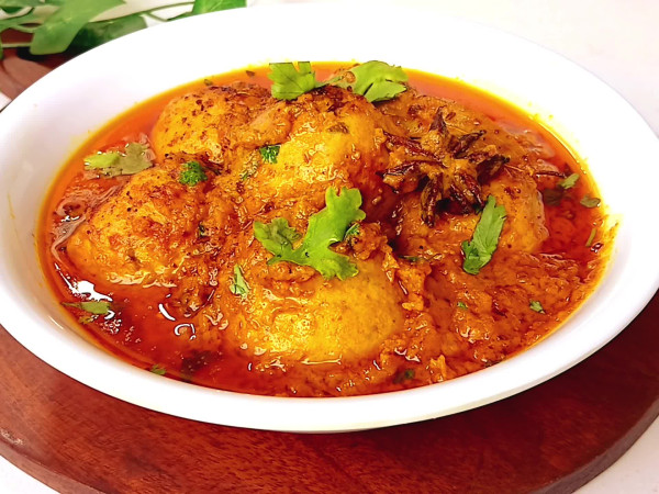 Meatballs in Sauce Made with Chicken