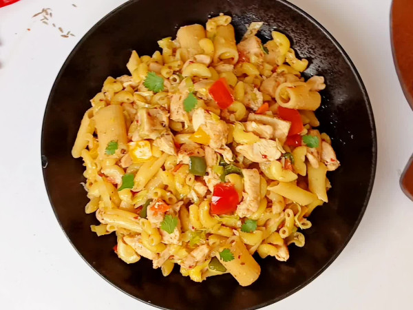 Pasta Stir-Fry with Chicken and Vegetables