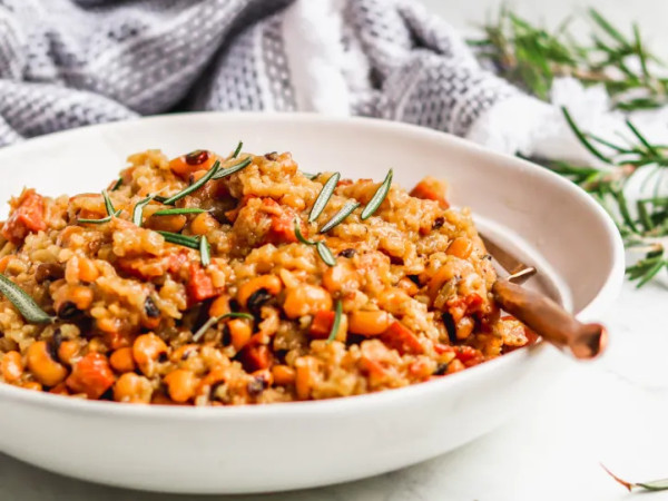 Quick Black-Eyed Peas and Ham Recipe Using an Instant Pot®