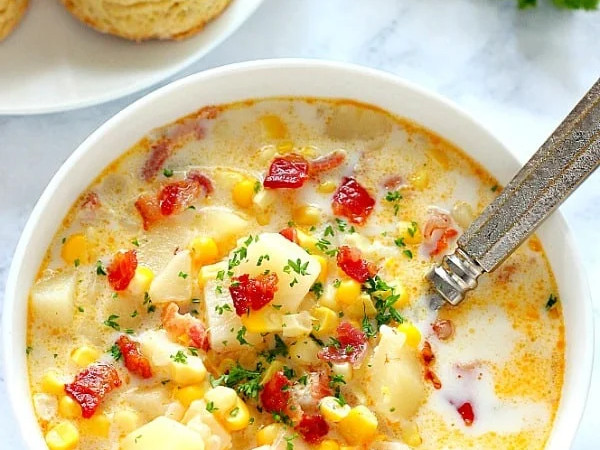 Instant Pot® Chowder with Potatoes, Corn, and Bacon