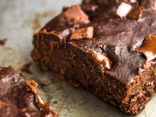 Avocado and Black Bean Fudge Brownies