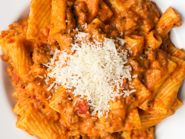 Cheesy Rigatoni Made in the Instant Pot