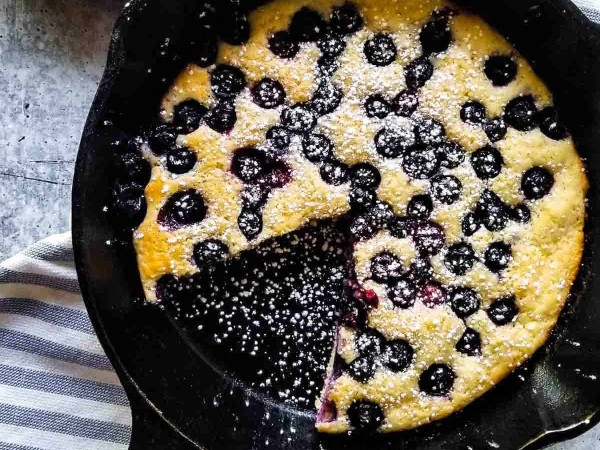 Pancakes with Blueberries Made in a Skillet