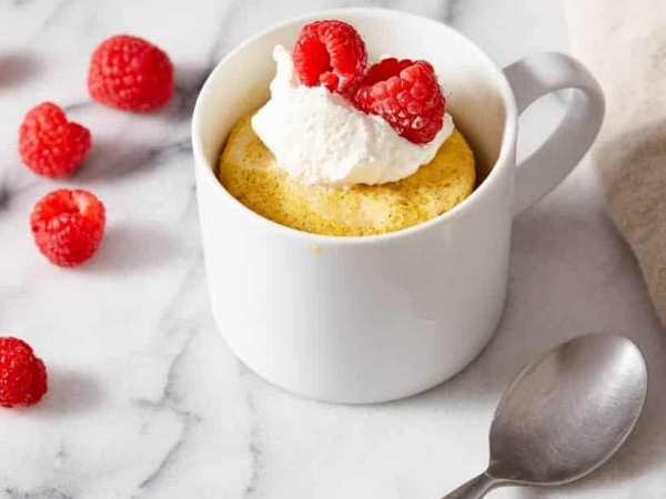 Quick Keto Maple-Vanilla Mug Cake