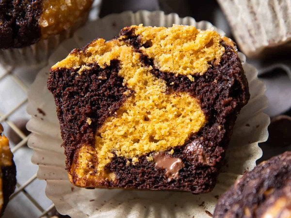 Chocolate-Pumpkin Marble Muffins