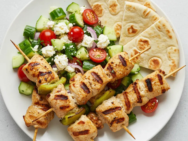 Chicken Souvlaki on a Bed of Salad