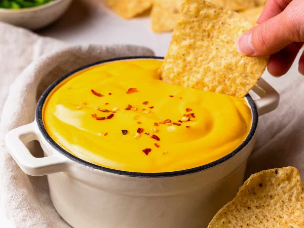Easy Homemade Cheese Sauce for Nachos