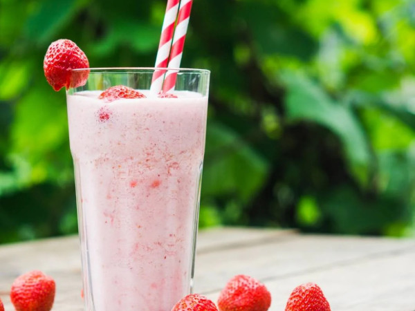 Slim Strawberry Milkshake