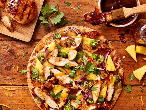 Chicken Fajita Cauliflower Crust Pizza