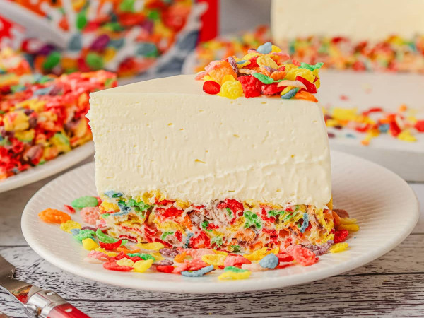 Cheesecake with Fruity Pebbles®