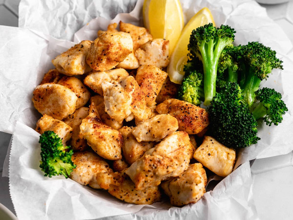 Keto-Friendly Air Fryer Fried Chicken with a Crunch