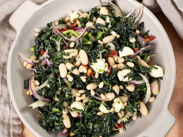 Kale and Cannellini Bean Salad to Go