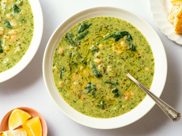 Spinach and Cannellini Bean Soup