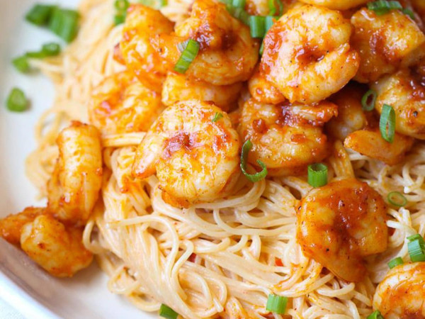 Bang Bang Shrimp Pasta with Creamy Sauce