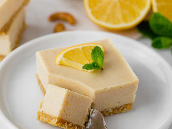 Low-Carb Lemon Dessert Bars