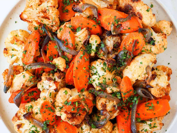 Baked Cauliflower and Carrot Dish