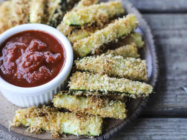 Crispy Zucchini with Zesty Parmesan and Breadcrumbs