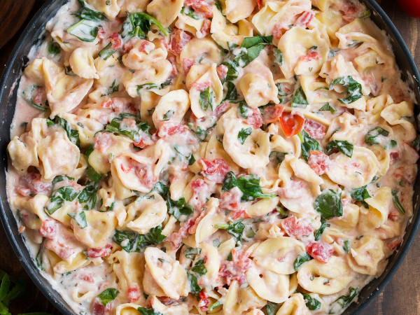 Cheese Tortellini in a Creamy Spinach and Tomato Sauce