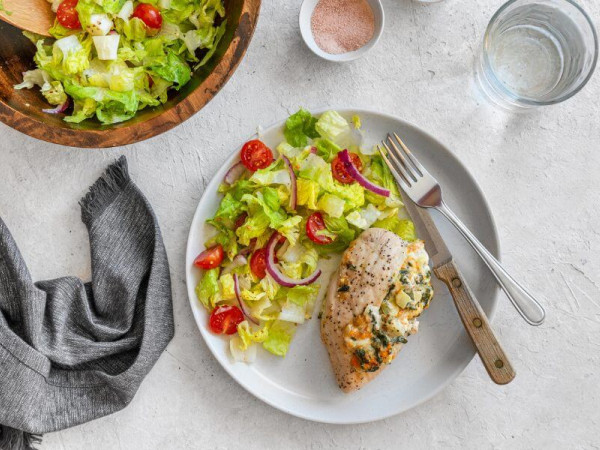 Spinach-Artichoke Chicken Breasts for a Keto Diet