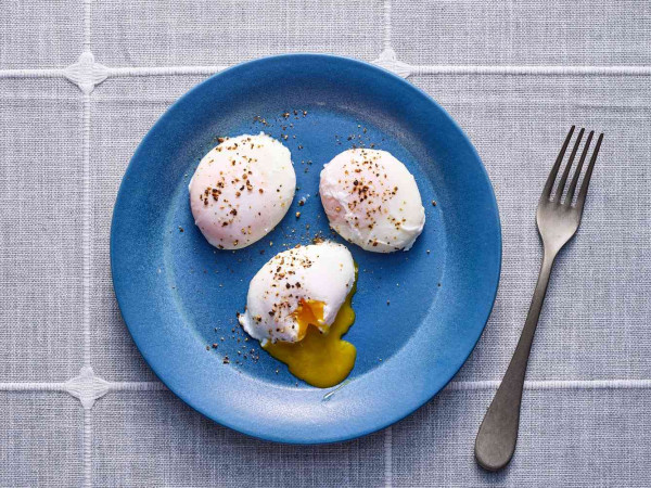 Easy Poached Eggs Made Simple