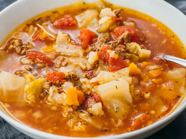 Instant Pot Cabbage Soup for Vegetarians