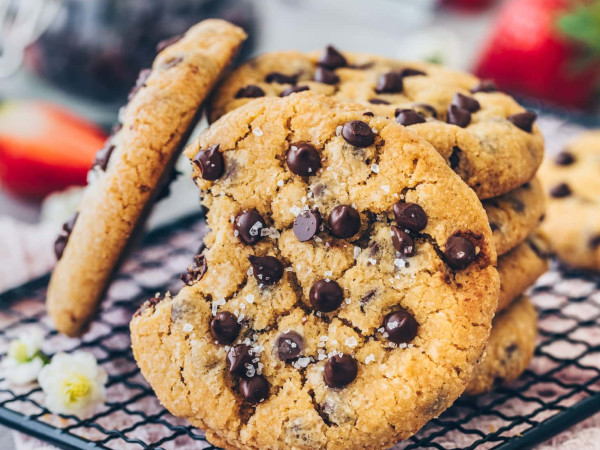 No-Fuss Vegan Chocolate Chip Cookies