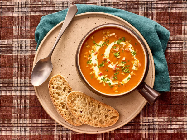 Delicious Pumpkin and Ham Soup