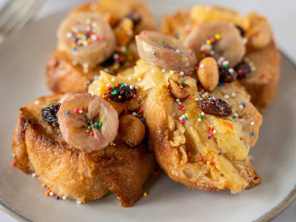 Mexican Capirotada: A Delicious Dessert