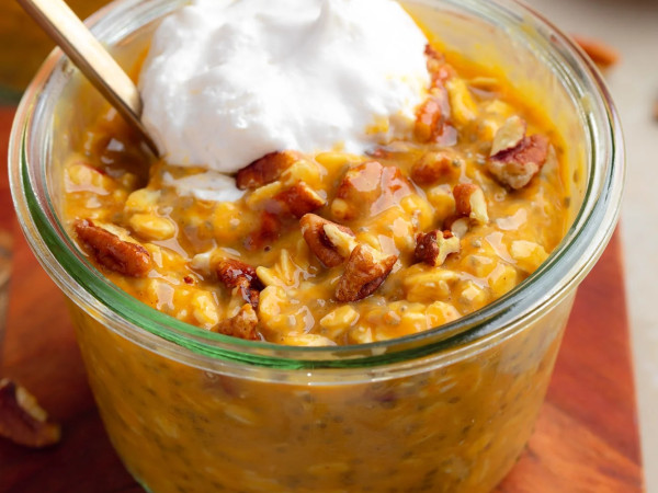 Slow Cooker Vegan Pumpkin Overnight Oats