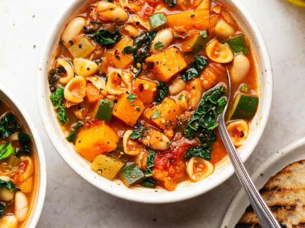 Wholesome Veggie Minestrone Stew